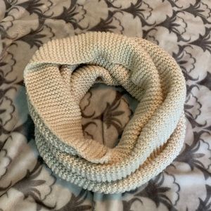Infinity scarf
